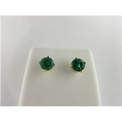 565-11588:14K yellow gold emerald stud
