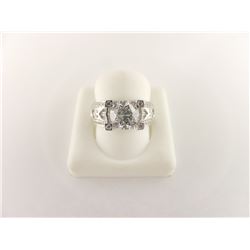 135-14377:18K white gold diamond