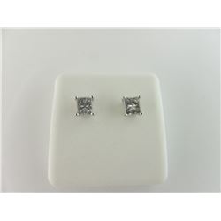 174-11903:14K white gold diamond stud