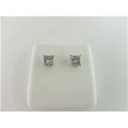 174-11904:14K white gold diamond stud
