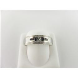 193-15604:10K white gold, black and white diamond