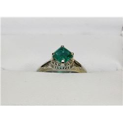 18KT YELLOW GOLD EMERALD RING