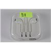 Image 1 : NEW PAIR OF HEADPHONES DESIGNED FOR IPOD/PAD/PHONE