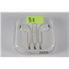 Image 1 : NEW PAIR OF HEADPHONES DESIGNED FOR IPOD/PAD/PHONE