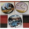 Image 1 : THREE WILDLIFE COLLECTER PLATES