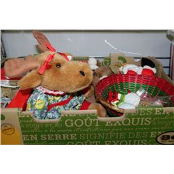 FLAT OF CHRISTMAS ORNAMENTS