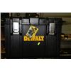 Image 1 : DEWALT TOOLBOX 16" HIGH