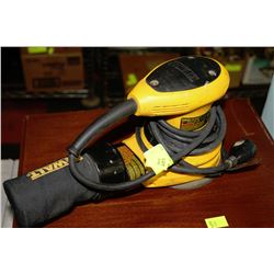 DEWALT SANDER