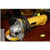 Image 1 : DEWALT GRINDER