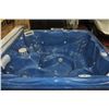 Image 1 : BLUE HOT TUB 84" W/ COVER