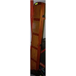 WOODEN PHOTO DISPLAY ROOM DIVIDER