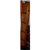 Image 1 : WOODEN PHOTO DISPLAY ROOM DIVIDER