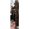Image 1 : 8' WOOD CARVED TOTEM POLES X2