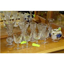5 CRYSTAL VASES WITH 4 MATCHING CRYSTAL GLASSES