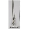 Image 1 : 5 STONE DIAMOND PENDANT WITH WHITE GOLD NECKLACE