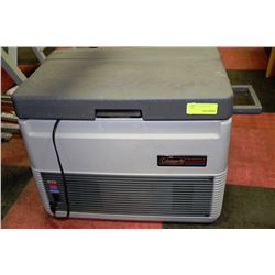 COLEMAN 12 VOLT COOLER