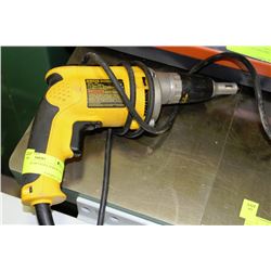 DEWALT VSR DRYWALL SCREW GUN