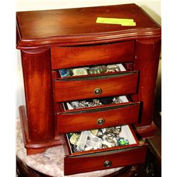 ESTATE JEWELLERY BOX WITH CONTENTS