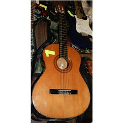 GUITAR CLASSICAL WITH BAG CASE