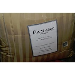 KING SIZE DAMASK STRIPE LUXURY COMFORTER & TWO