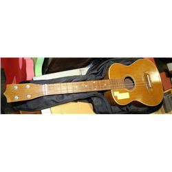 UKULELE BARATONE WITH BAG CASE