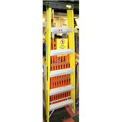 6' ALUMINUM LADDER