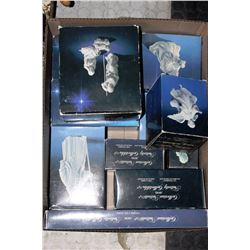 COLLECTIBLE AVON PORCELAIN NATIVITY SET