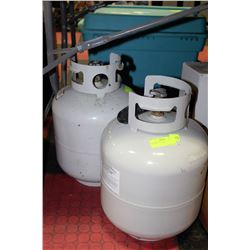 20LB PROPANE TANK X2