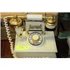 Image 1 : ANTIQUE ROTARY PHONE