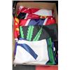 Image 1 : BOX W/10 LARGE FLAGS & BANNERS