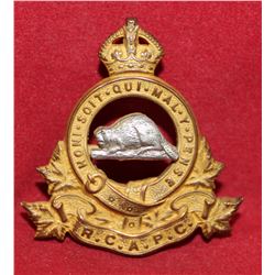 D50. Royal Canadian Army Pay Corps OFFICER'S Cap badge