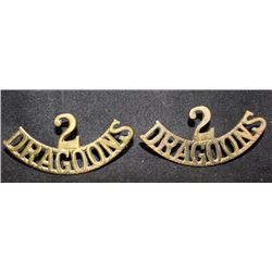 D163. 2nd DRAGOONS shoulder title pair