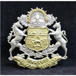 D220. Calgary Regiment Cap Badge