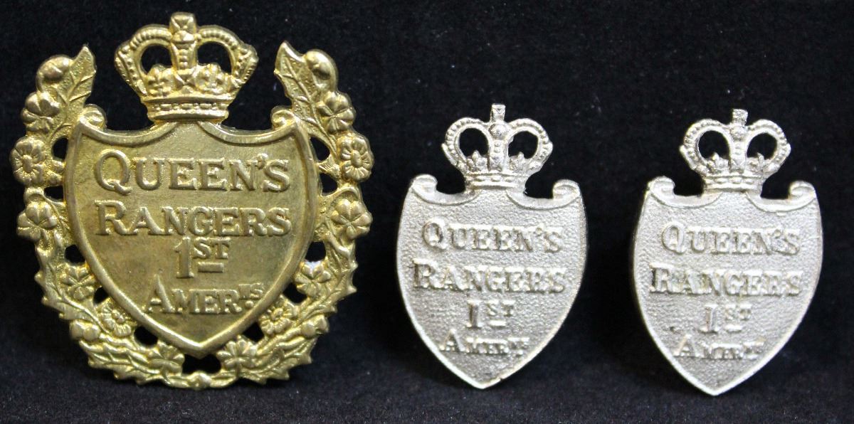 D259. Queens York Rangers Cap/Collar badge lot