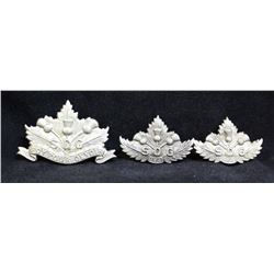 D284. Stromont, Dundas and Glengarry Highlanders Cap/Collar lot