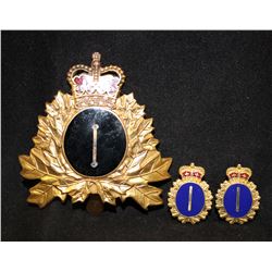 E17. Unknown Badge lot