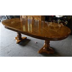 2 Leaf Dinning Room Table With Cover