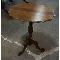 Flip Top Corner Table