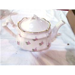 1- Bone China Straffordshire