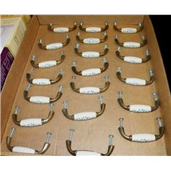 20-Drawer Pulls