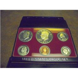 1977 US PROOF SET (WITH BOX)