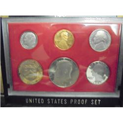 1982 US PROOF SET (WITH BOX)