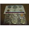 Image 2 : 1976 US MINT SET (UNC) P/D (WITH ENVELOPE)