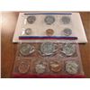 Image 2 : 1981 US MINT SET (UNC) P/D/S (WITH ENVELOPE) THIS IS AN OFFICIAL US PACKAGED P/D/S SET, IT DOES NOT 