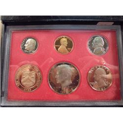 1982 US PROOF SET (WITH BOX)