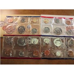 1989 & 1990 US MINT SETS P/D (WITH ENVELOPES)