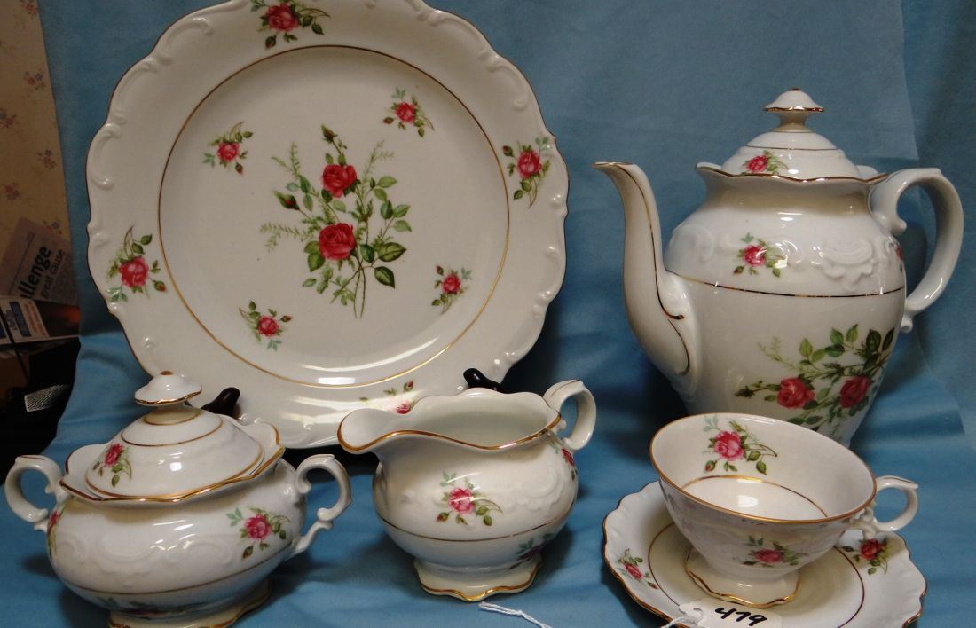 Bavarian China Roses dinnerware set, 12 place w/accessories, excellent