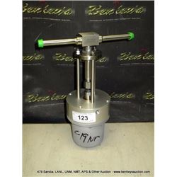 NUPRO SS-8UW TPC-43 VALVE