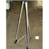 Image 1 : QUARTET ALUMINUM EASEL