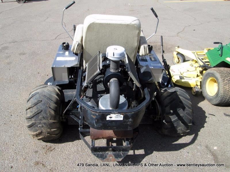 DIXIE CHOPPER XW2200 QUAD LOOP 60" CUT RIDING LAWNMOWER